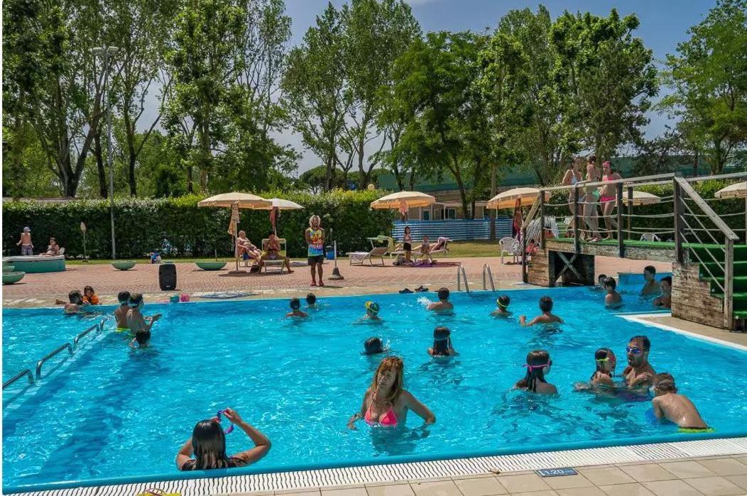 Vacanceselect Mobil Homes - Camping Pineta Sul Mare Camping Village Cesenatico Buitenkant foto